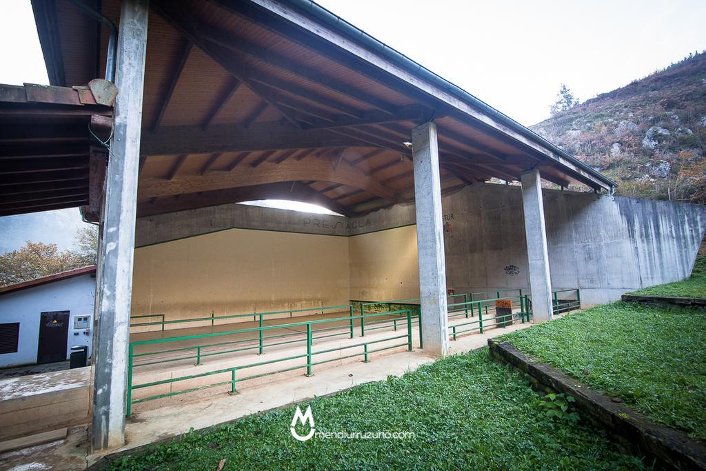 Casa Rural Eleizondo Haundia Itziar Dış mekan fotoğraf